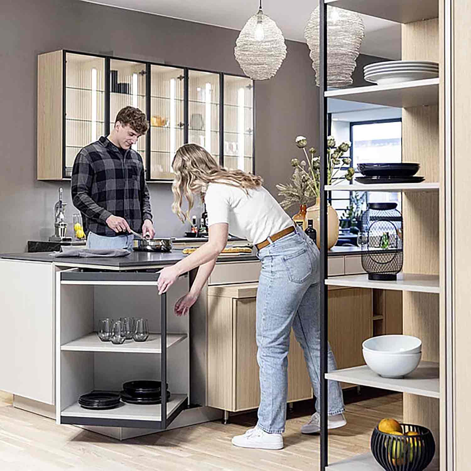 Hettich-FurnSpin-旋轉櫃-1500x1500-4